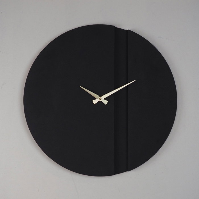 Wallity Block Metal Wall Clock - APS096 Negro y dorado